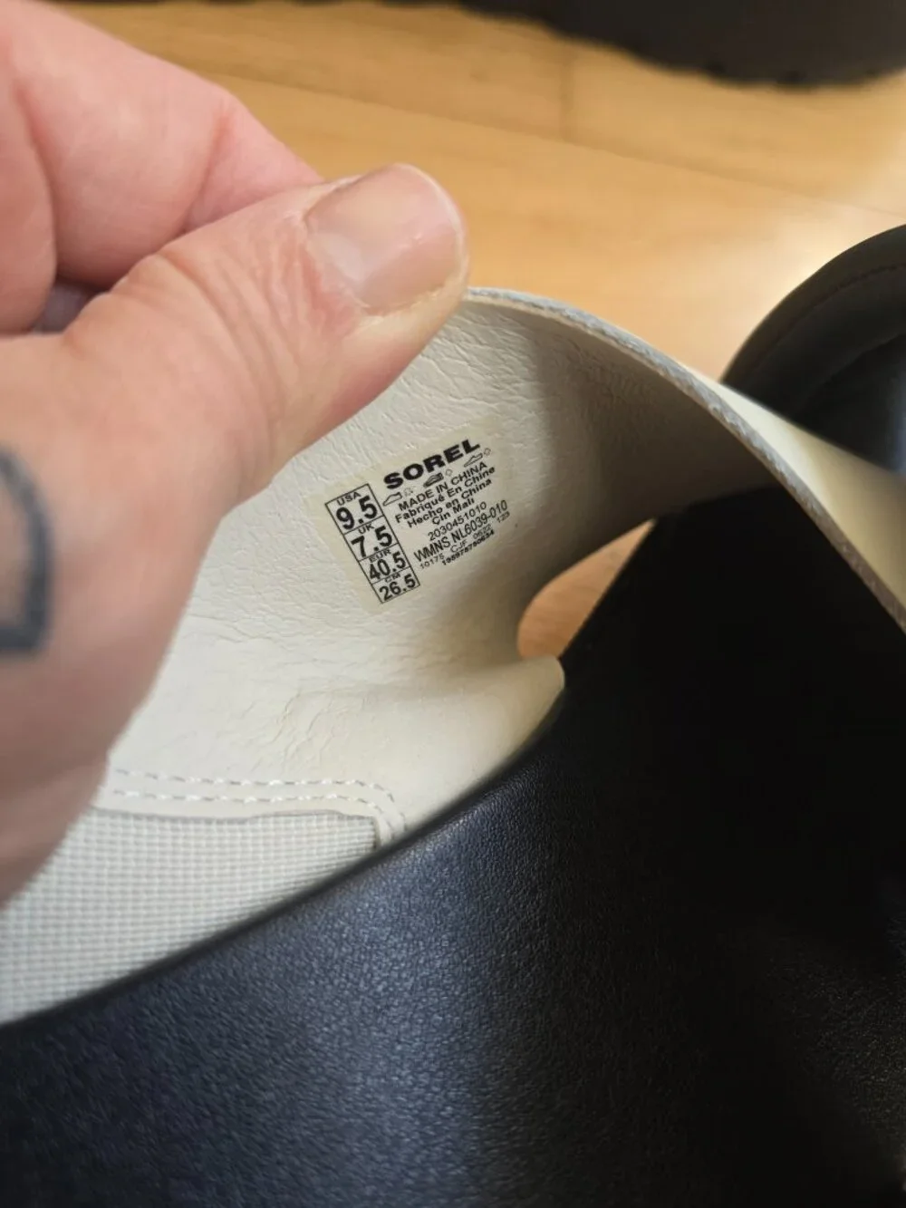 Sorel | Cameron Flatform Puff 'Black Sea Salt' platform sandals | WMS 9.5 - Picture 6 of 10